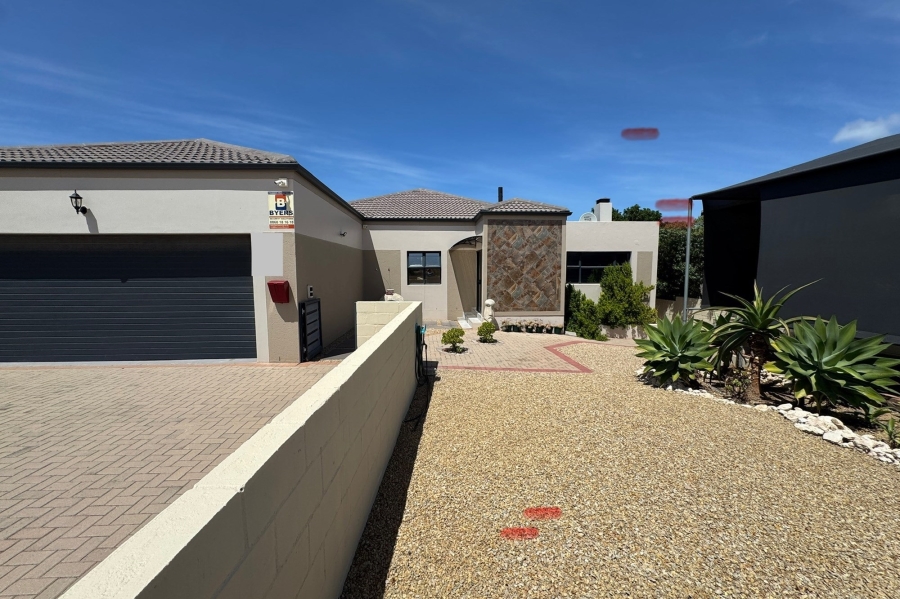 4 Bedroom Property for Sale in Country Club Western Cape